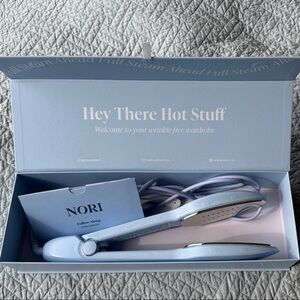 Nori Press Compact Clothes Iron and Steamer